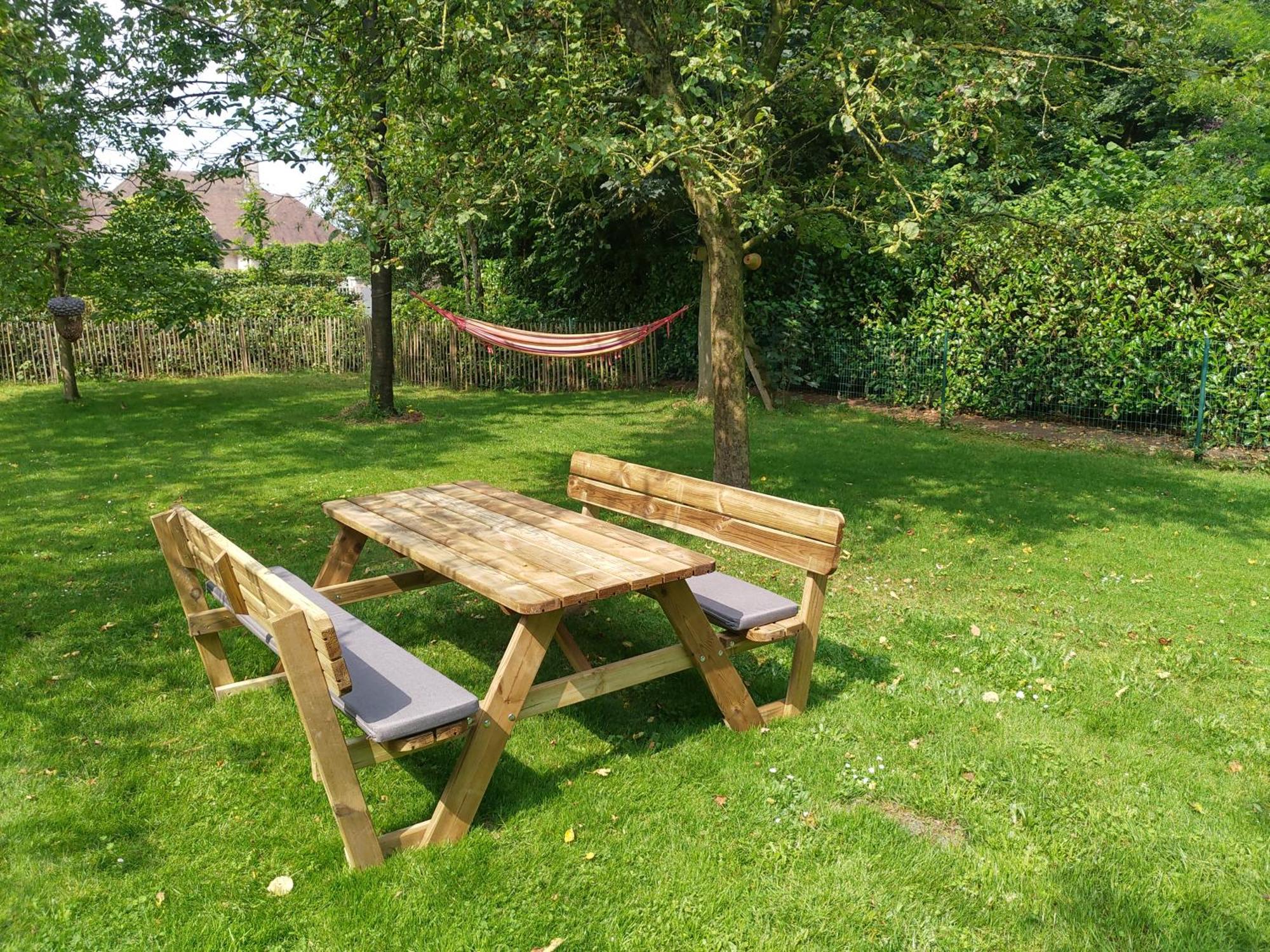 Villa The Two Oaks - Private Garden For Guests Hertsberge Exterior foto