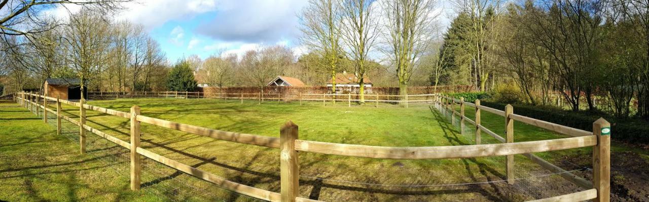Villa The Two Oaks - Private Garden For Guests Hertsberge Exterior foto